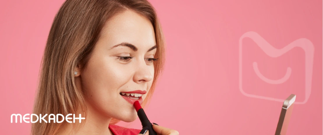 استفاده از رژ لب با ماندگاری بالا