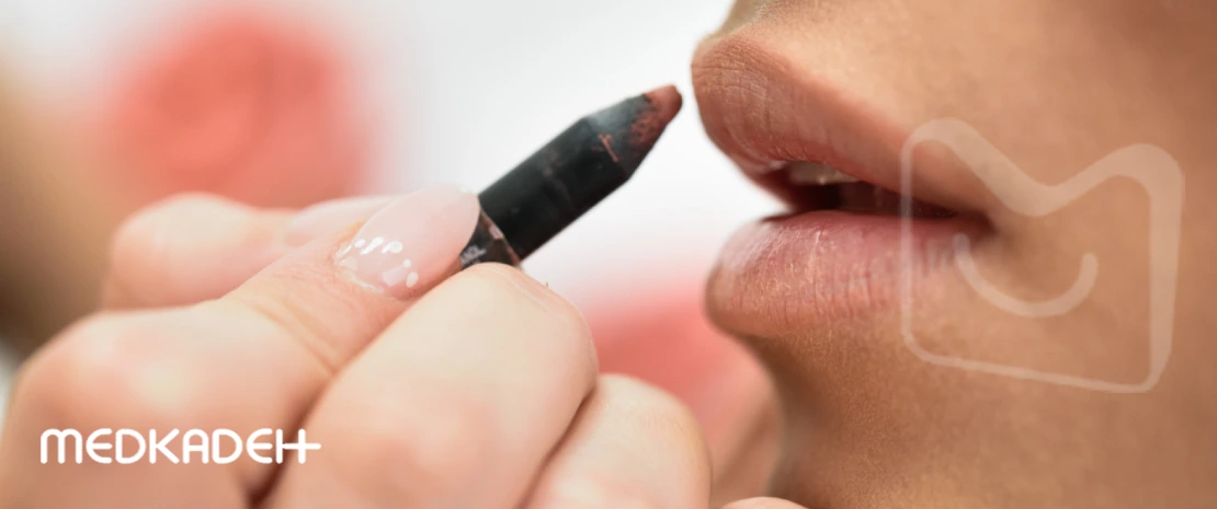 خط لب برای افزایش ماندگاری رژ لب